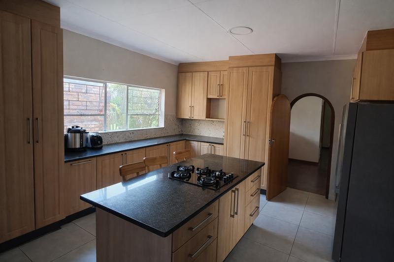 6 Bedroom Property for Sale in Universitas Ridge Free State